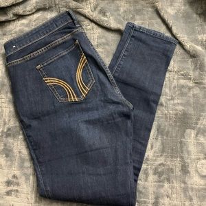 Dark Washed Skinny Jeans